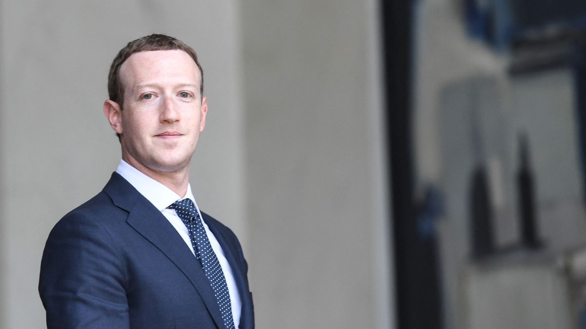 Zisku přednost před bezpečností nedáváme, hájí Facebook Zuckerberg